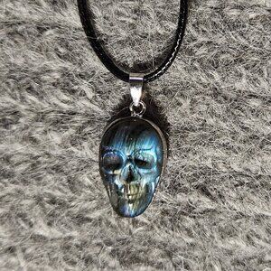 NWOT labradorite gemstone/crystal skull, silver plate, black cord, new